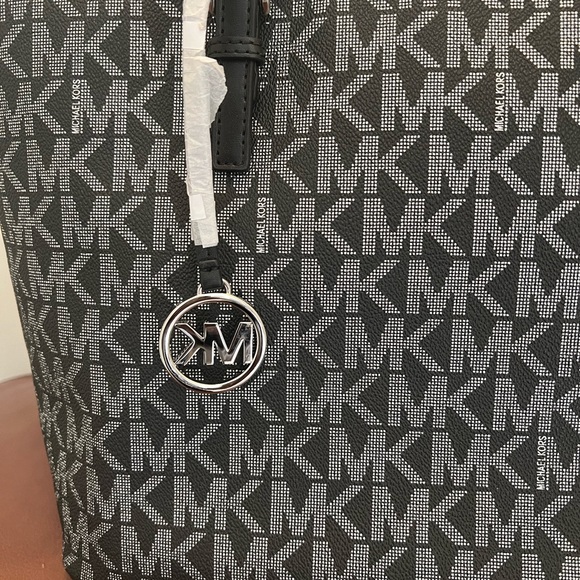 Michael Michael KoRs Jet Set Top Zip Tote - Picture 9 of 10